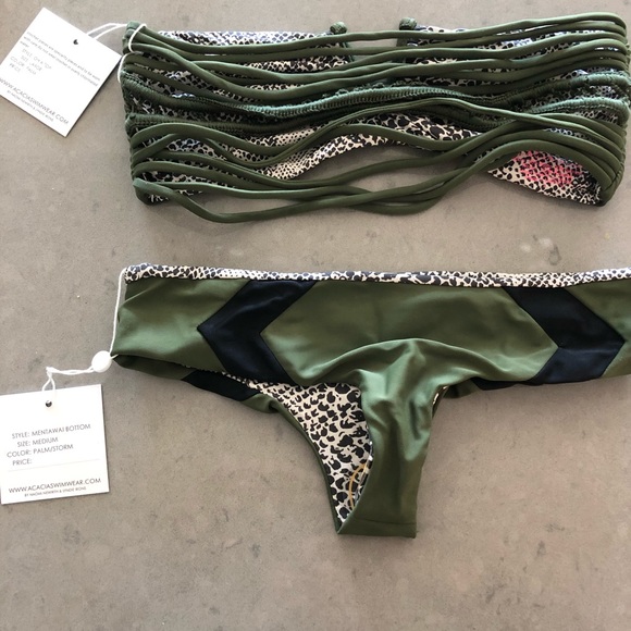 Acacia set with tags - Picture 4 of 5